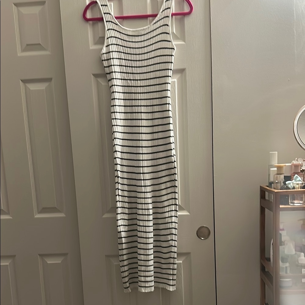 SHEIN Black and White Sleeveless Sheath Maxi Dress